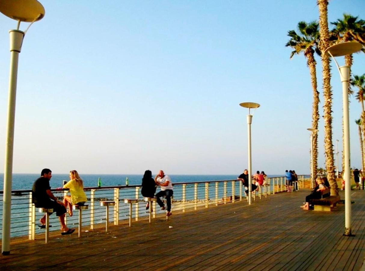 Beachfront Studio Apartment Bat Yam 412 Ngoại thất bức ảnh