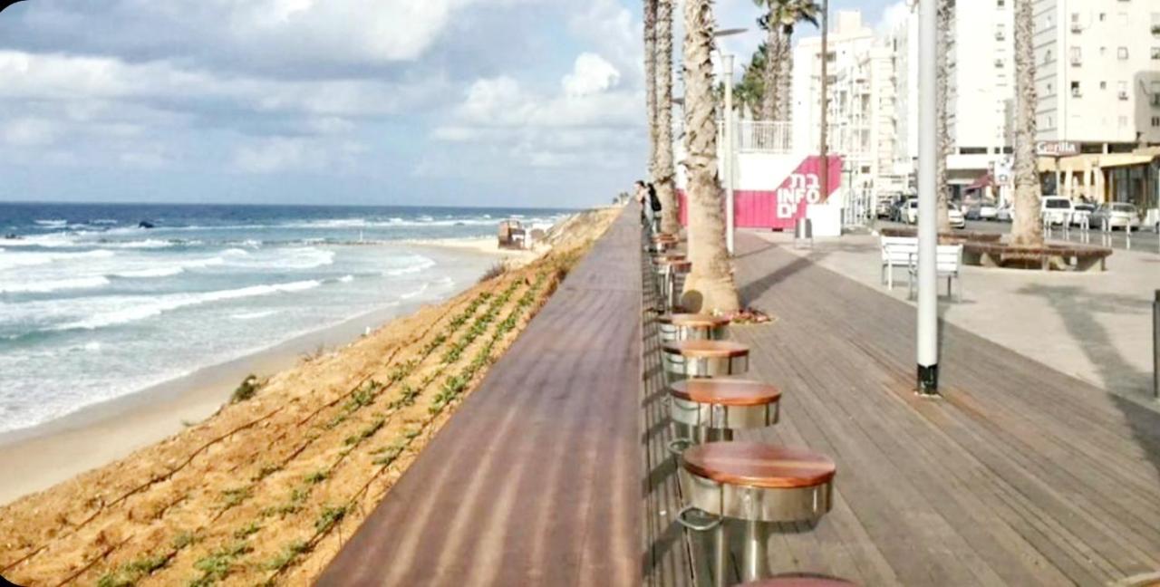Beachfront Studio Apartment Bat Yam 412 Ngoại thất bức ảnh