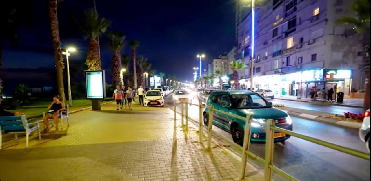 Beachfront Studio Apartment Bat Yam 412 Ngoại thất bức ảnh