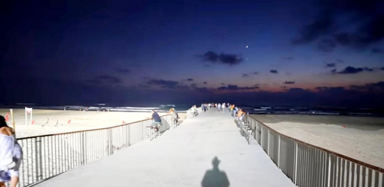 Beachfront Studio Apartment Bat Yam 412 Ngoại thất bức ảnh