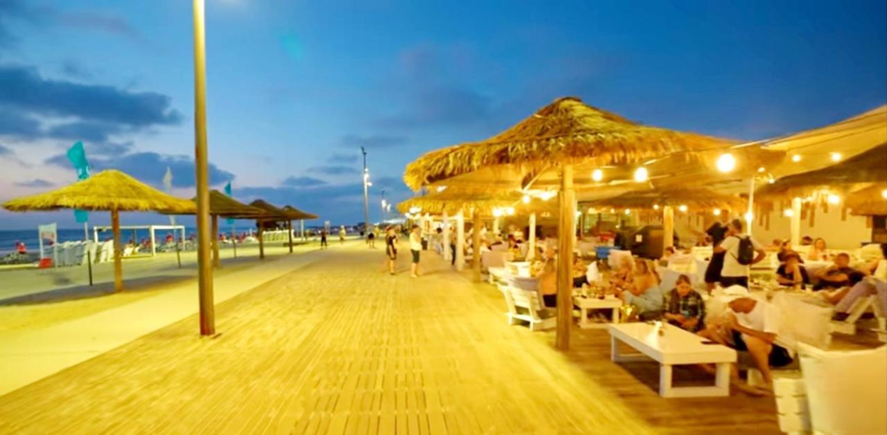 Beachfront Studio Apartment Bat Yam 412 Ngoại thất bức ảnh