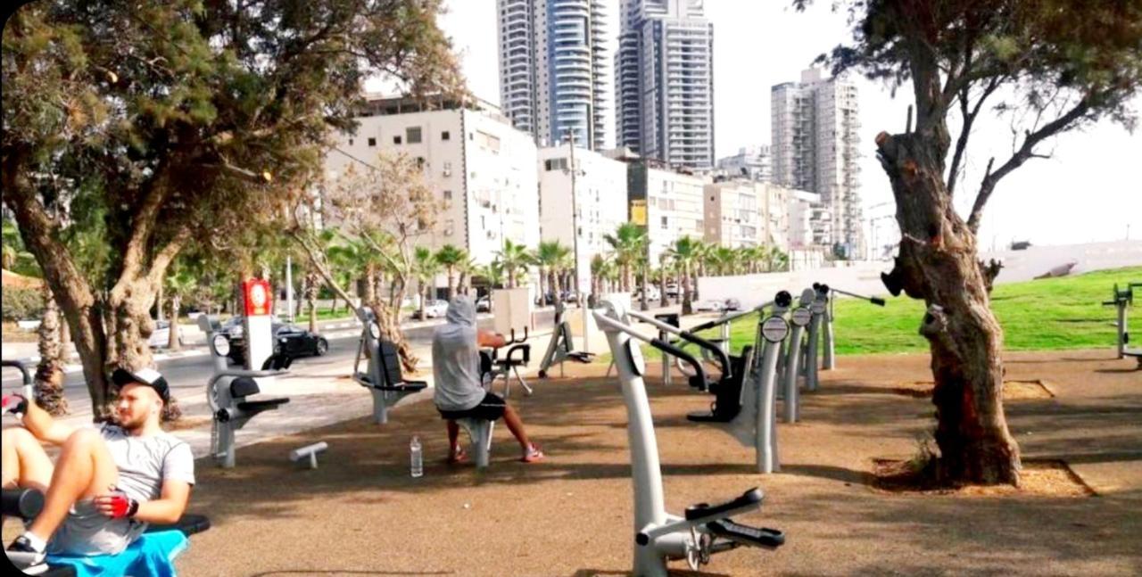 Beachfront Studio Apartment Bat Yam 412 Ngoại thất bức ảnh