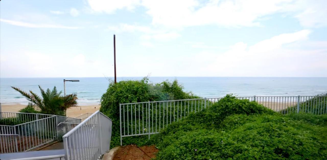 Beachfront Studio Apartment Bat Yam 412 Ngoại thất bức ảnh