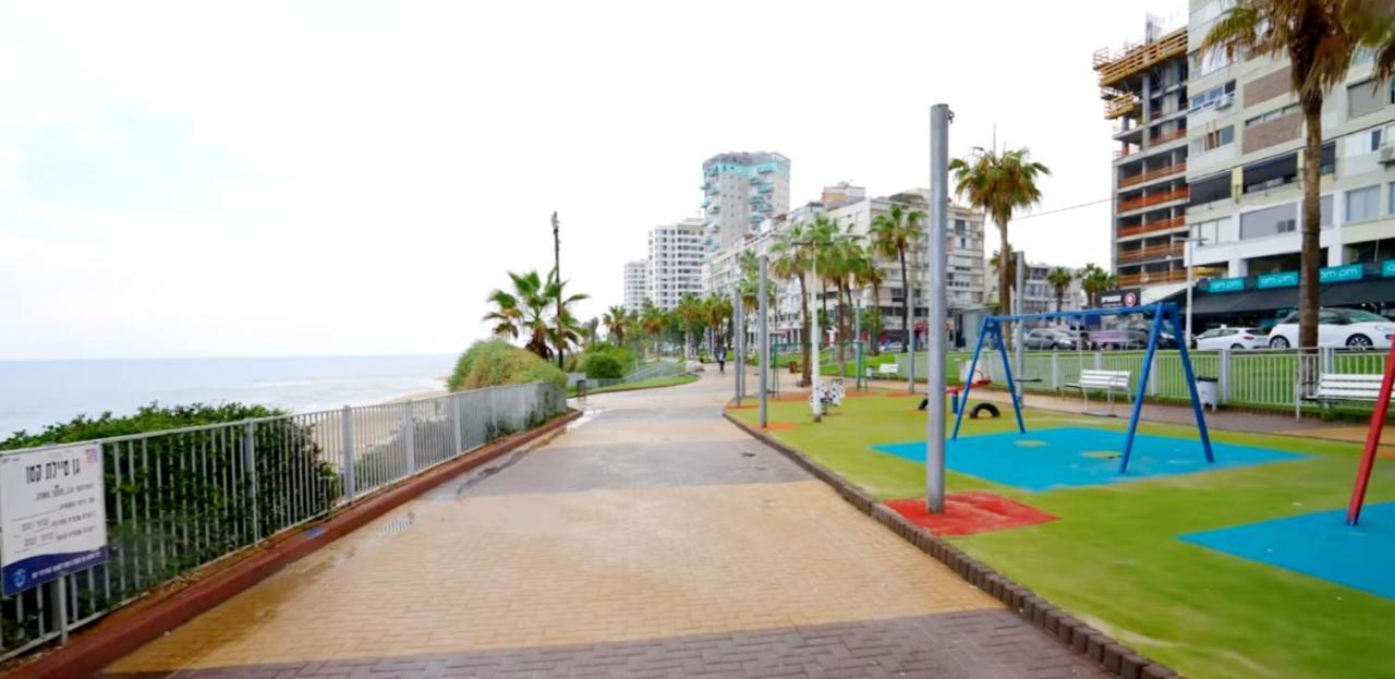 Beachfront Studio Apartment Bat Yam 412 Ngoại thất bức ảnh