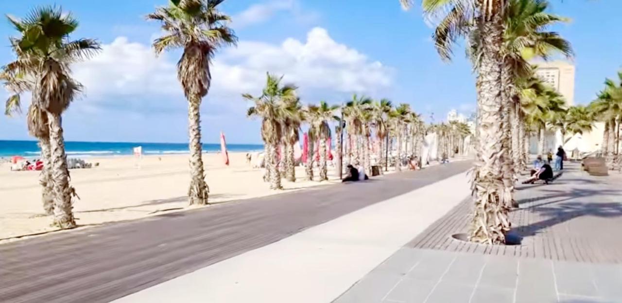Beachfront Studio Apartment Bat Yam 412 Ngoại thất bức ảnh