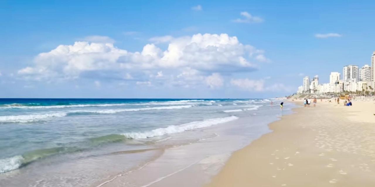 Beachfront Studio Apartment Bat Yam 412 Ngoại thất bức ảnh