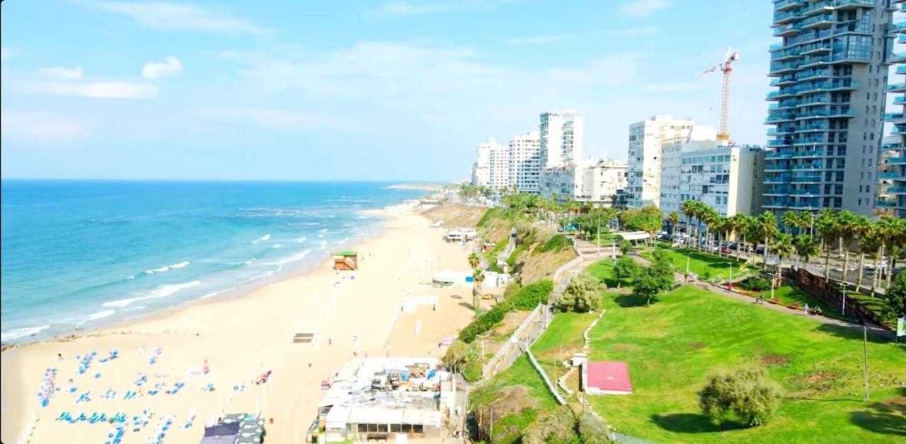 Beachfront Studio Apartment Bat Yam 412 Ngoại thất bức ảnh